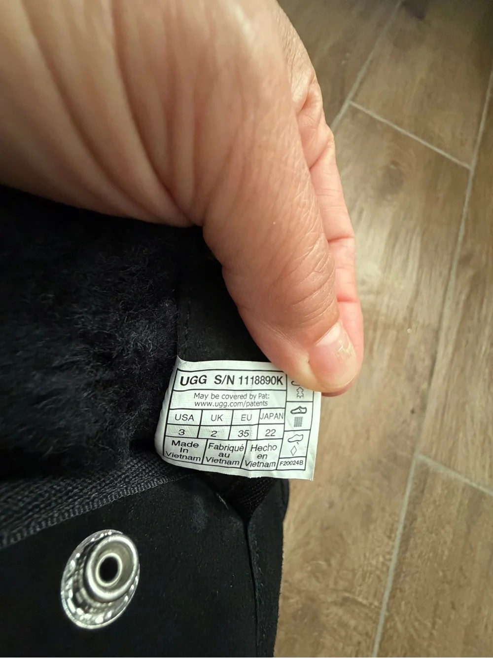 UGG Kids Black Shearling-Lined Short Slippers